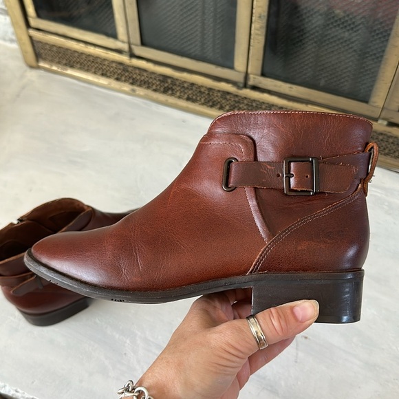 UGG Chestnut Leather Ankle Booties - Picture 8 of 16